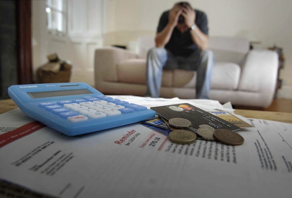 Master Your Money: Budgeting and Saving Tips for Men